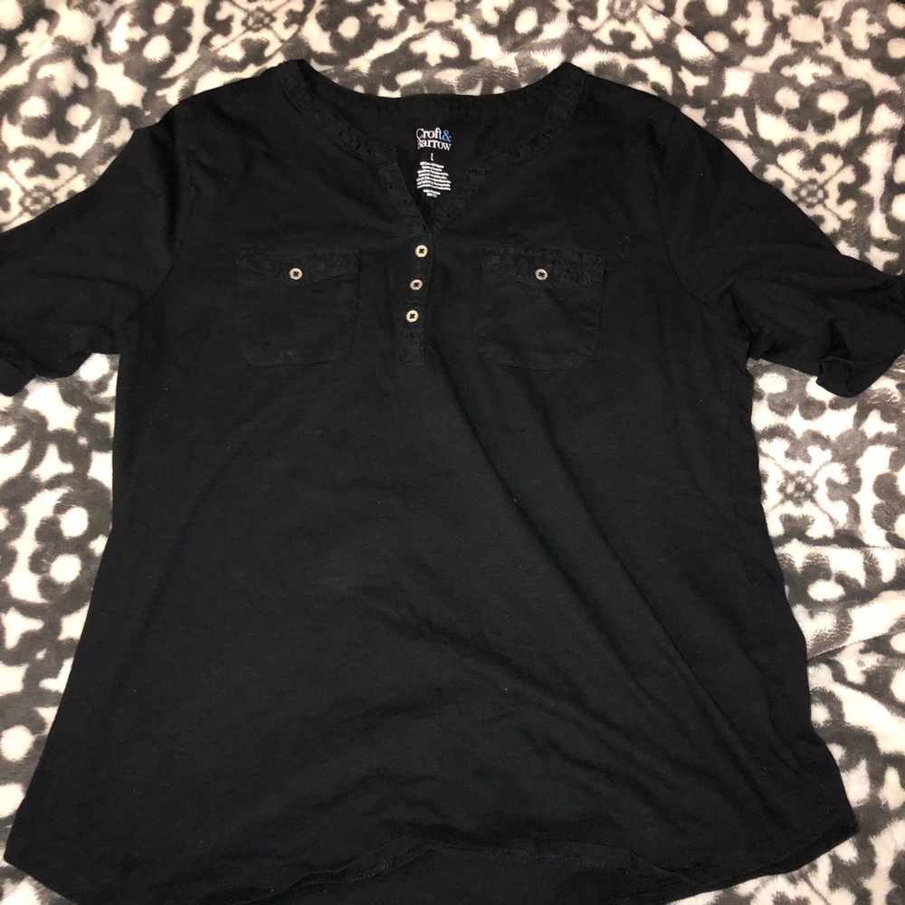 This is a large black shirt sleeve shirt from croft & barrows